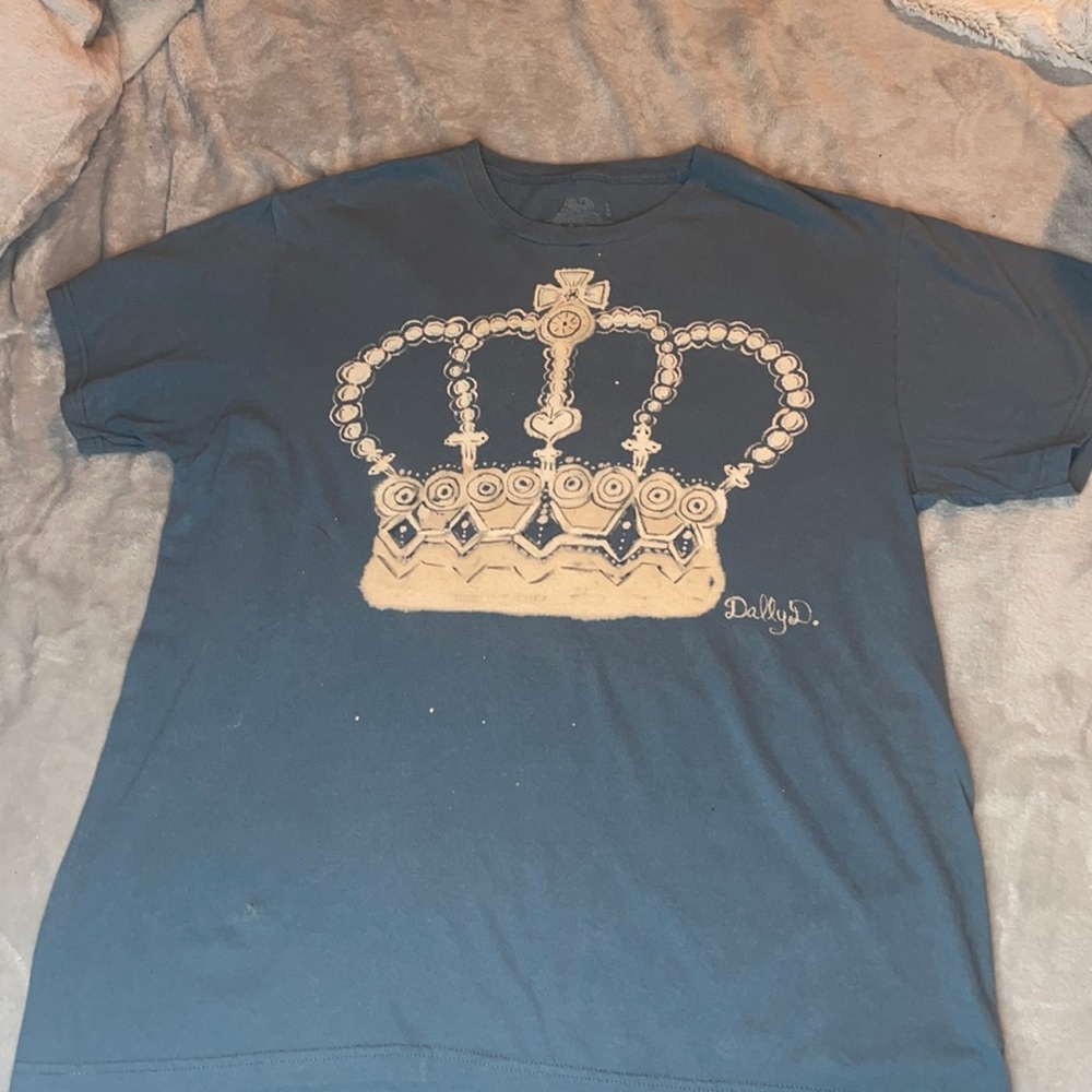 Lg sized Unisex T Shirt